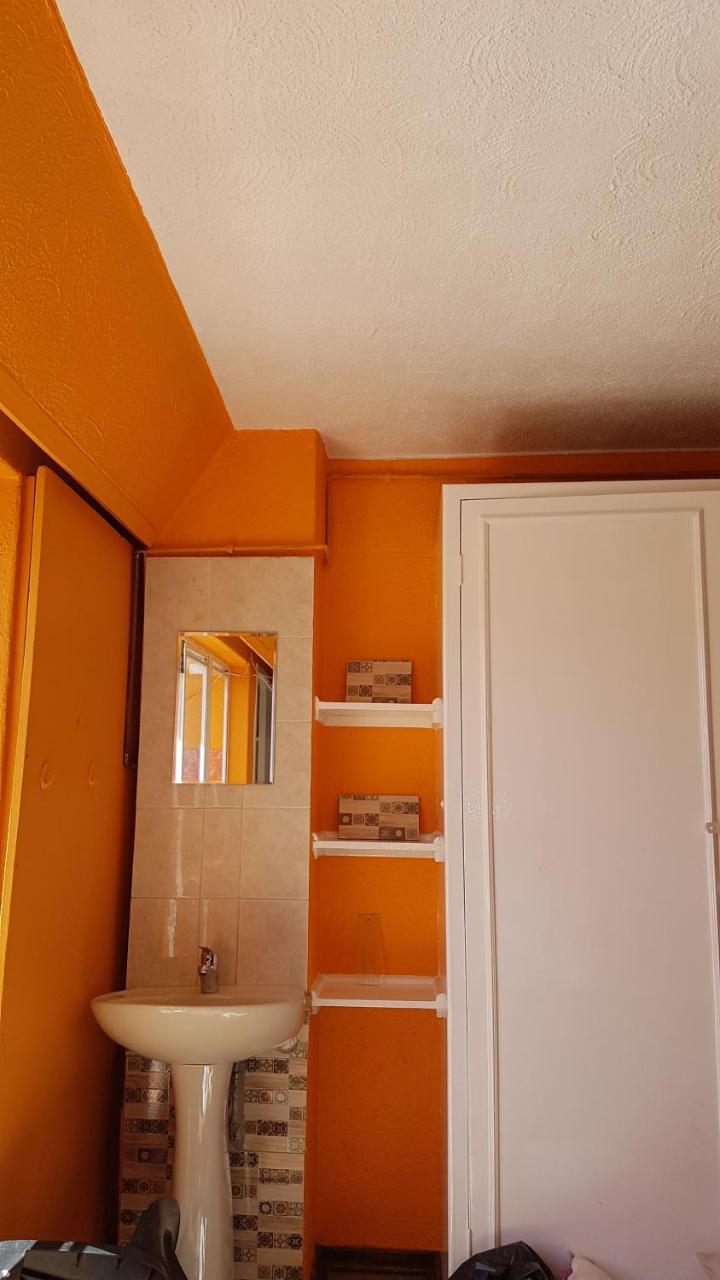 Lolo'S 1Bed Apt-Best Location-2Balconies Harare Bagian luar foto