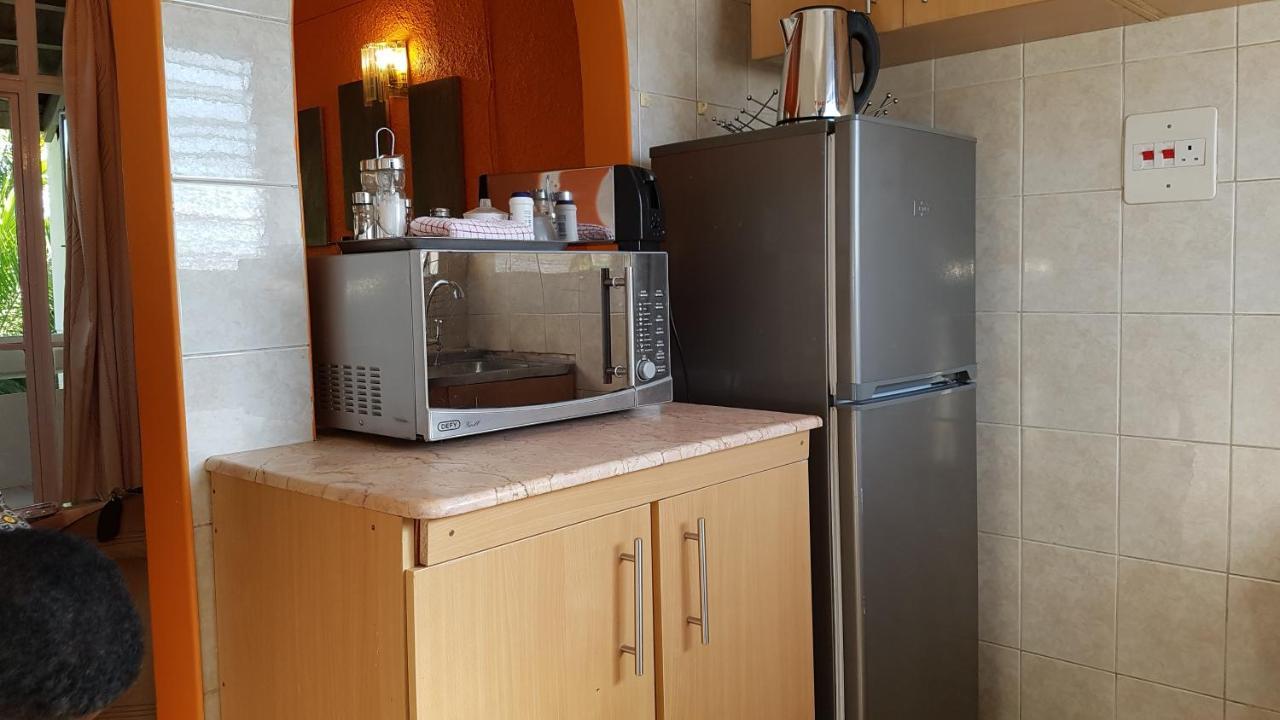Lolo'S 1Bed Apt-Best Location-2Balconies Harare Bagian luar foto